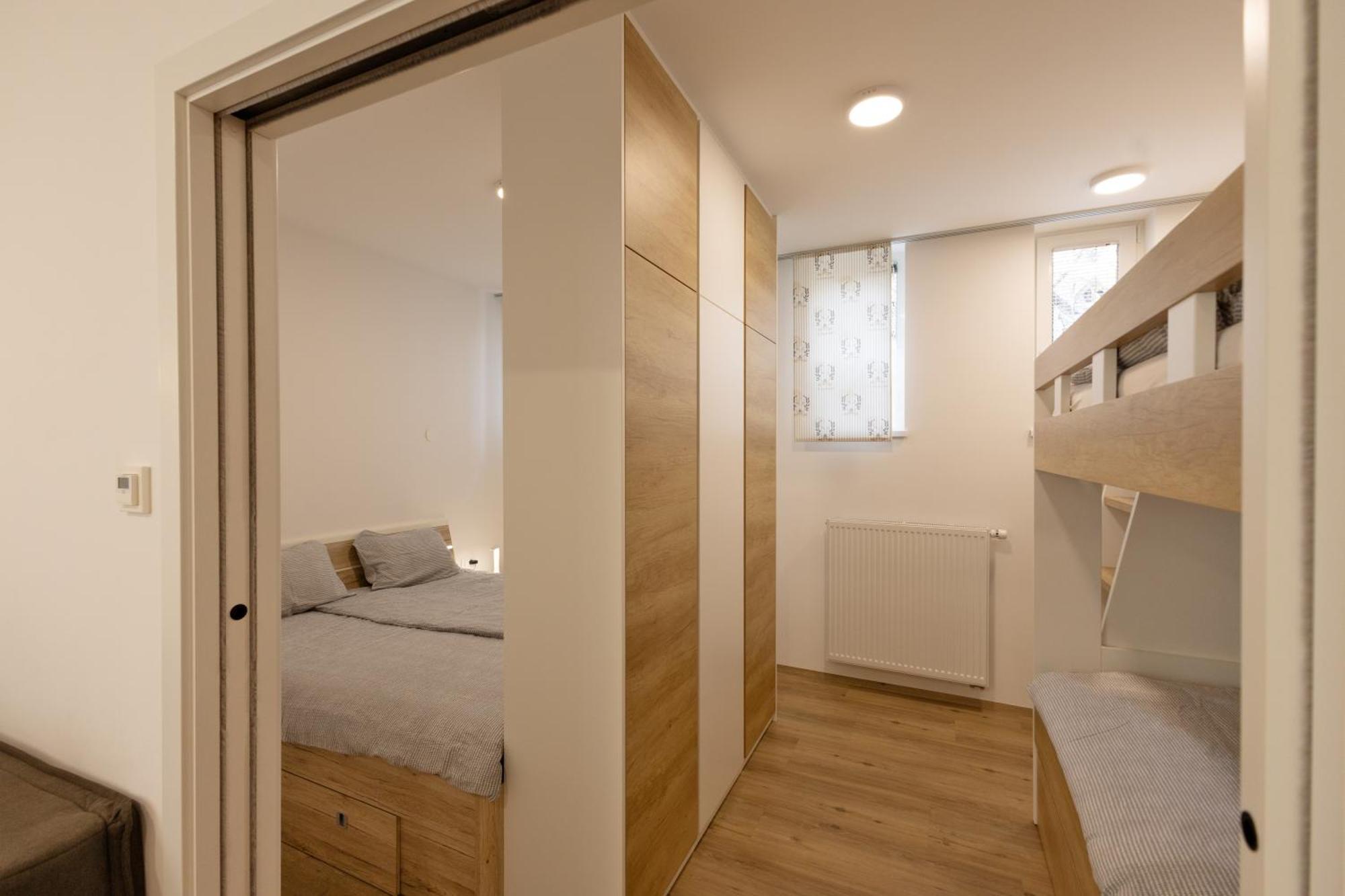 Apartmaji "La Vie Est Belle" Кранска гора Екстериор снимка