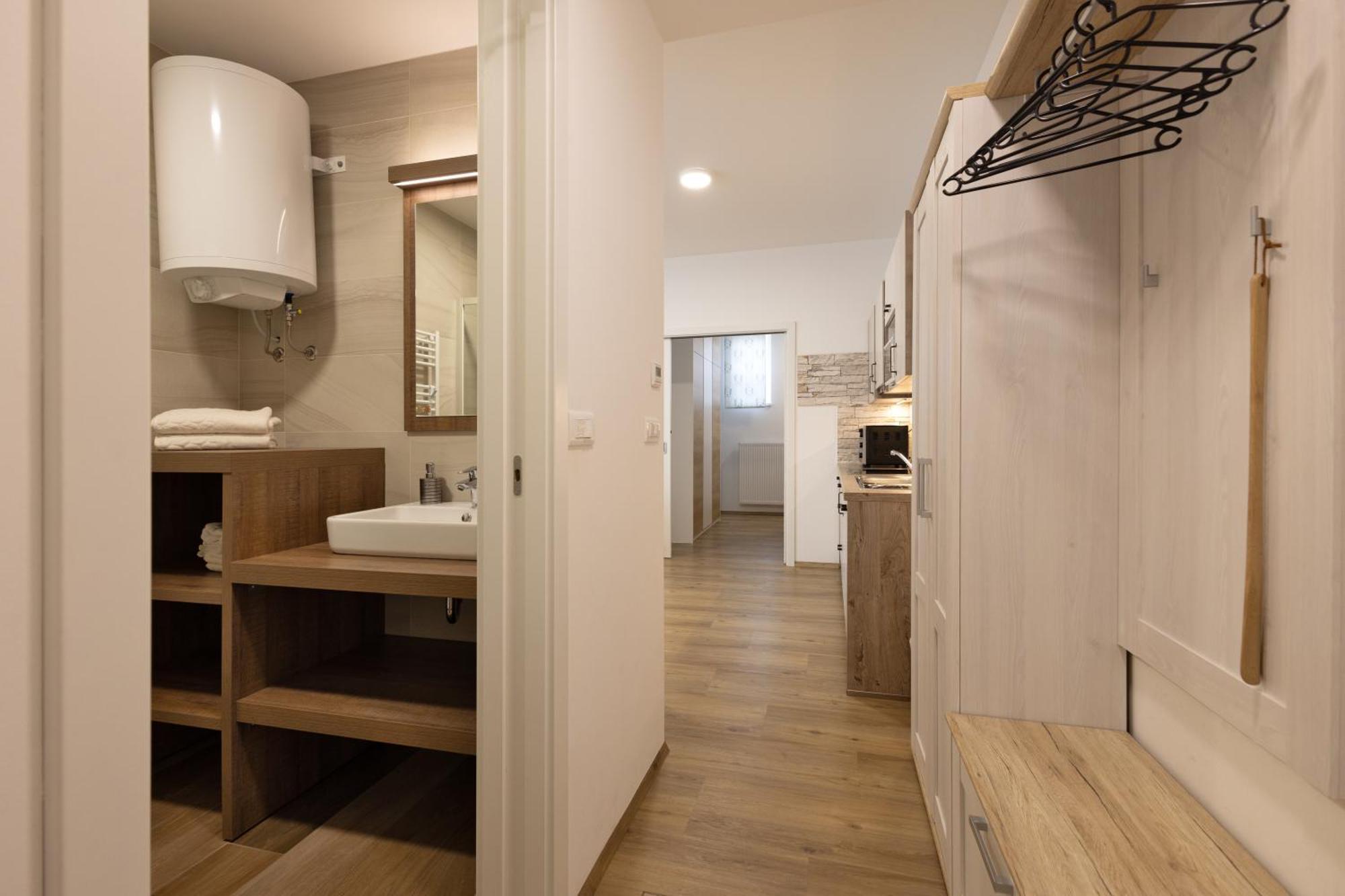 Apartmaji "La Vie Est Belle" Кранска гора Екстериор снимка